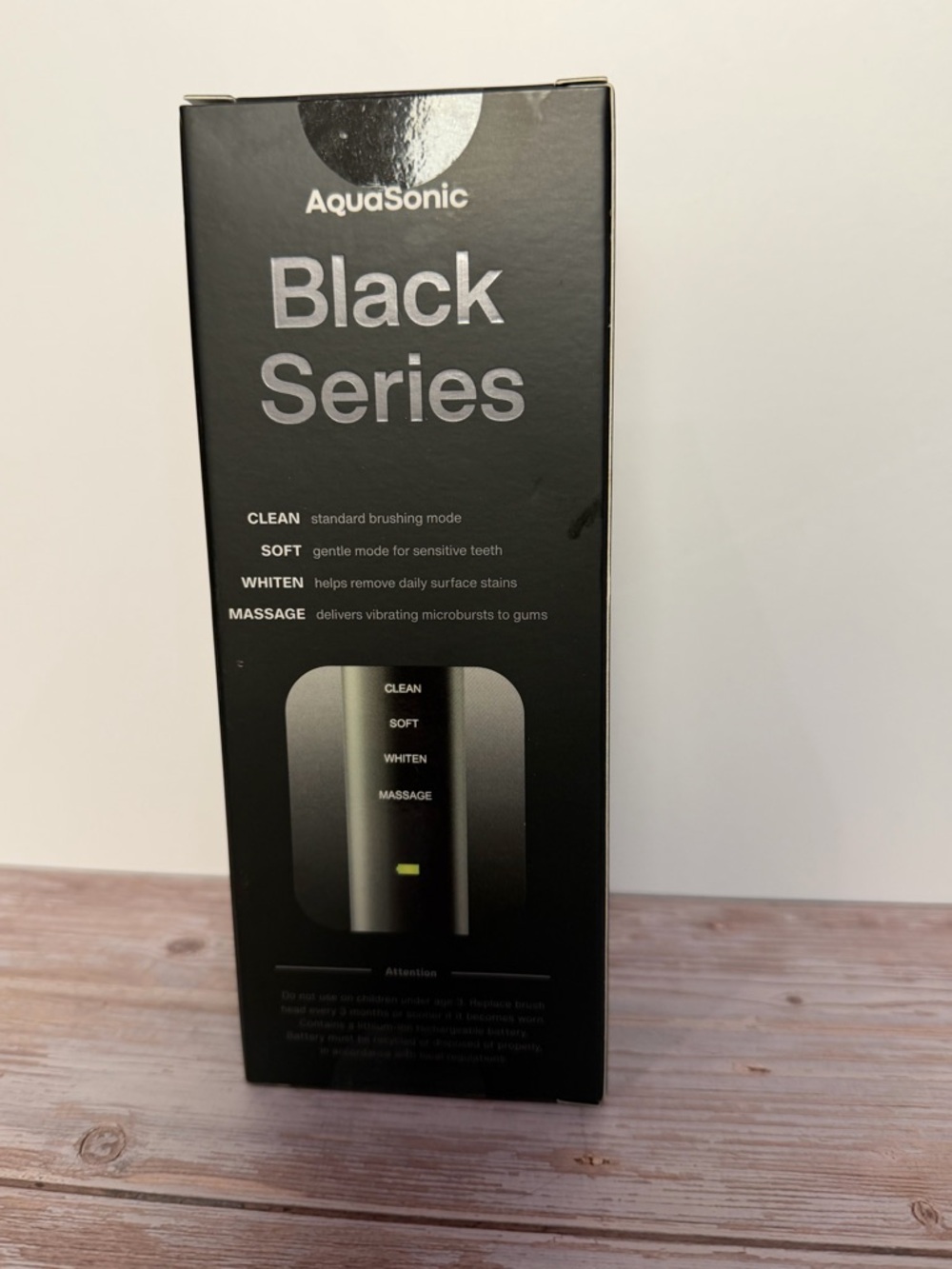 AquaSonic Black Series Electric Toothbrush - Ultra Whitening - Picture 3 of 4